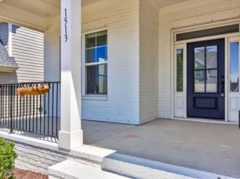 1513 Armscroft Ln, Apex, NC 27502