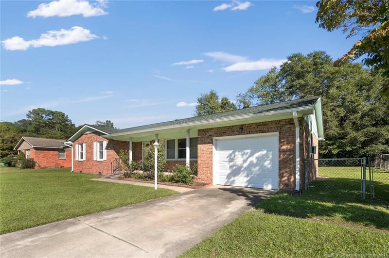 1513 Darvel Ave, Fayetteville, NC 28304