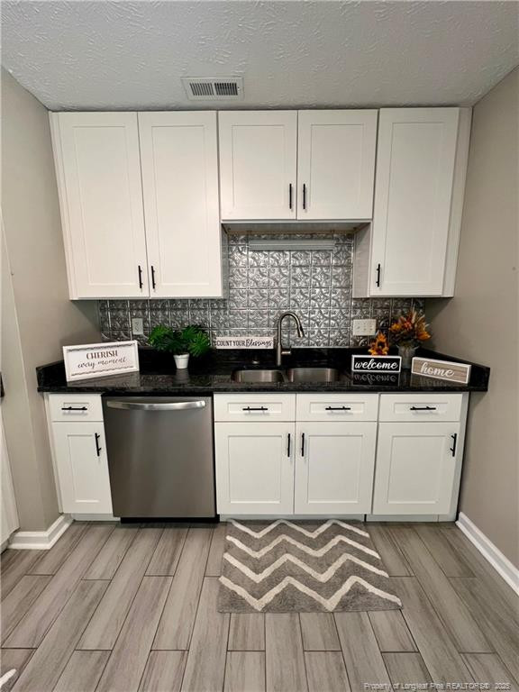 1513 Doncaster Dr, Fayetteville, NC 28304