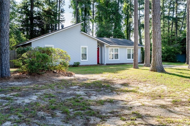 1513 Doncaster Dr, Fayetteville, NC 28304