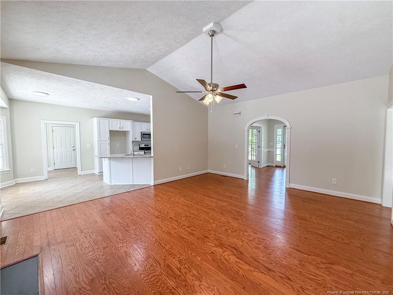 1513 Four Wood Dr, Fayetteville, NC 28312