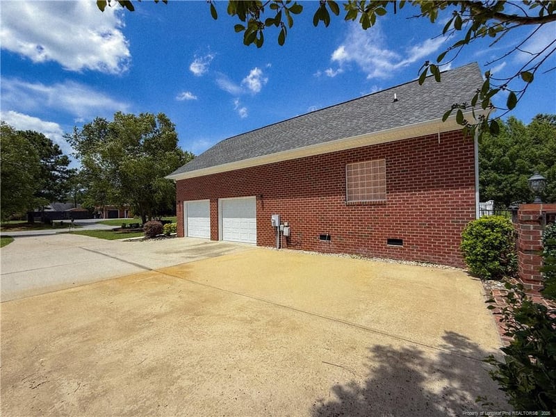 1513 Four Wood Dr, Fayetteville, NC 28312