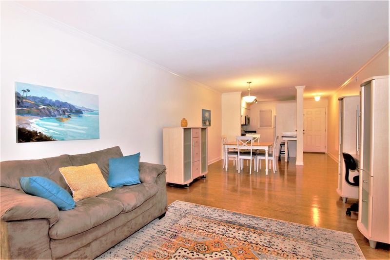 1513 E Franklin St #D-135, Chapel Hill, NC 27514