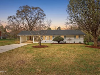 1513 Mountain View Ct, Hillsborough, NC 27278