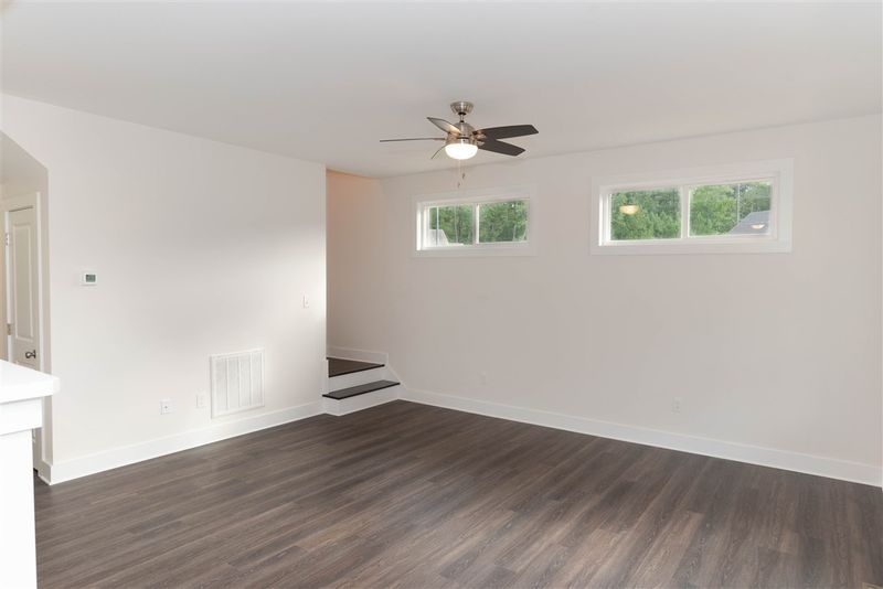 1513 Sassafras Hill St, Durham, NC 27712