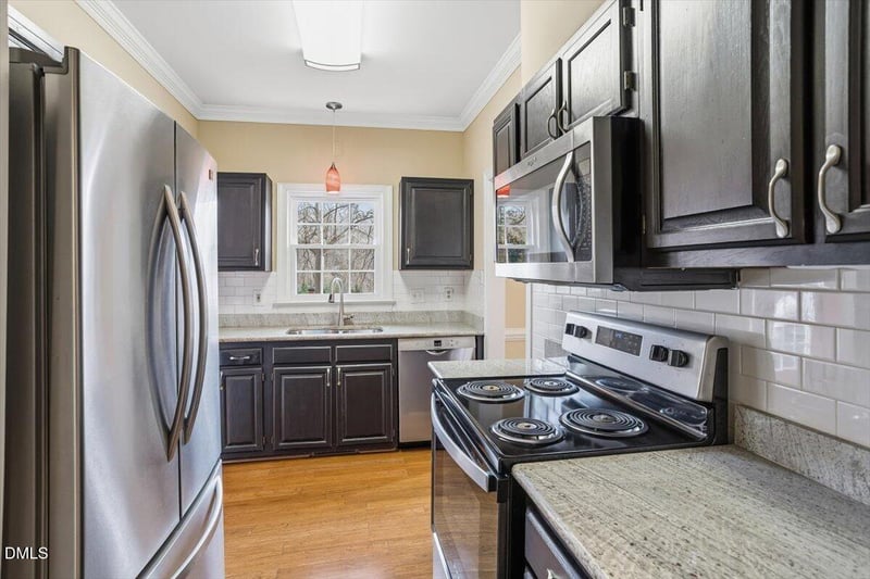 1513 Village Glenn Dr, Raleigh, NC 27612