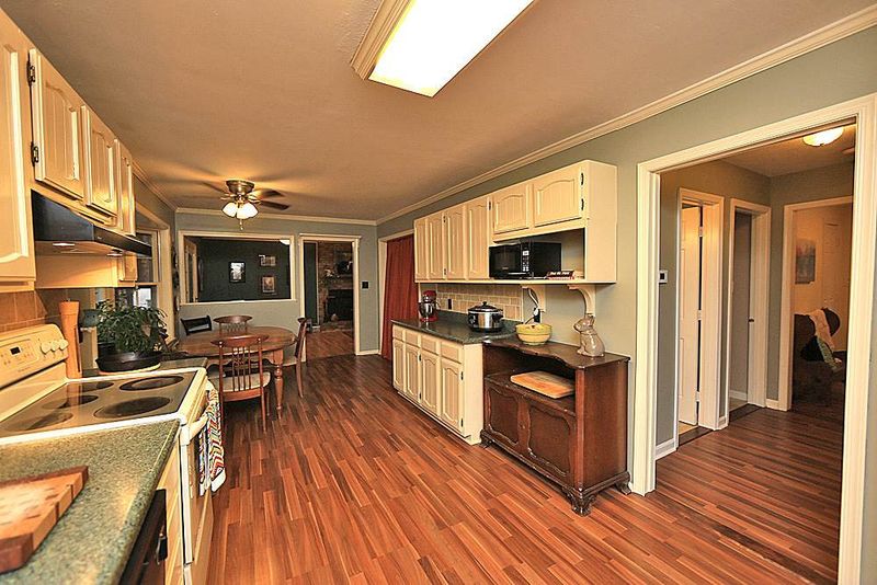 1515 Bramble Dr, Durham, NC 27712