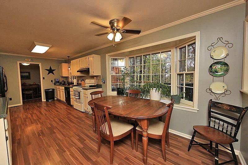 1515 Bramble Dr, Durham, NC 27712