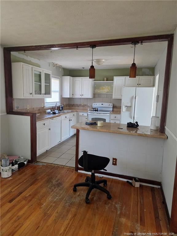 1515 Grandview Dr, Fayetteville, NC 28314