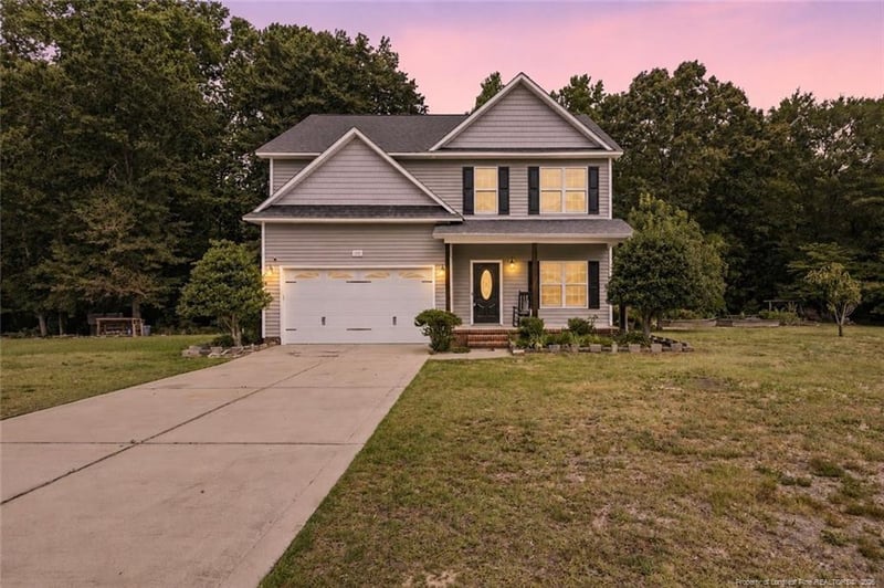 1515 Gray Hill Ct, Hope Mills, NC 28348