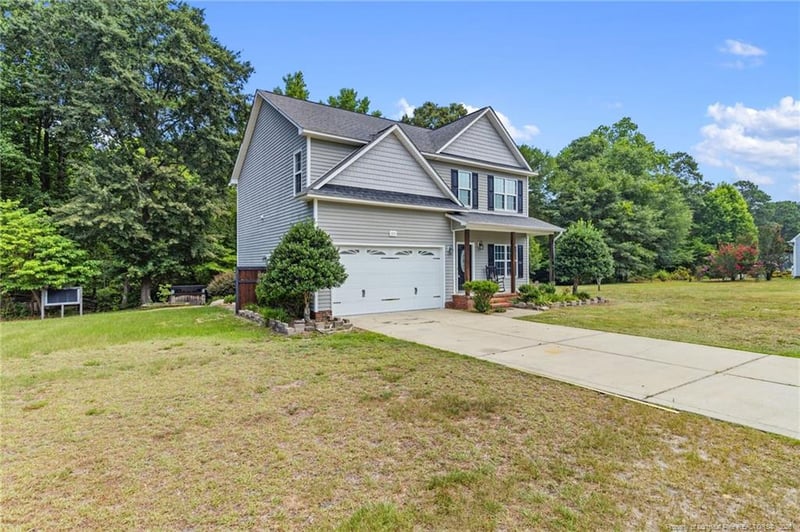 1515 Gray Hill Ct, Hope Mills, NC 28348