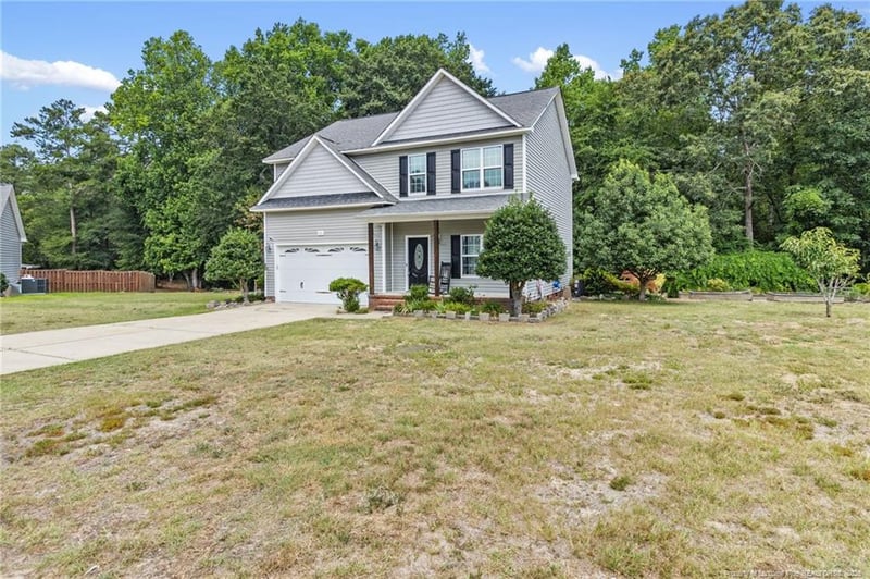 1515 Gray Hill Ct, Hope Mills, NC 28348