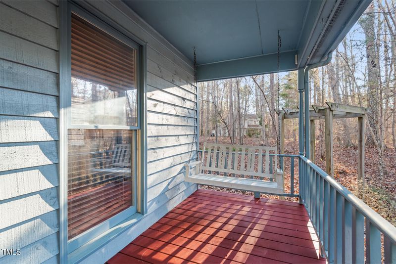 1515 Heron Pond Dr, Chapel Hill, NC 27516