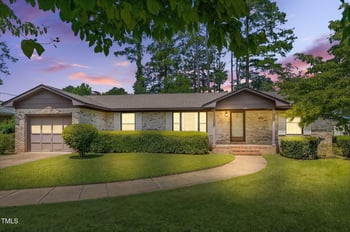 1515 Nicklaus Dr, Fayetteville, NC 28303