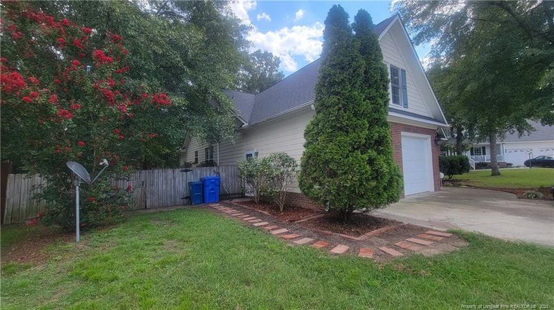 1515 Ridgemont Pl, Fayetteville, NC 28314