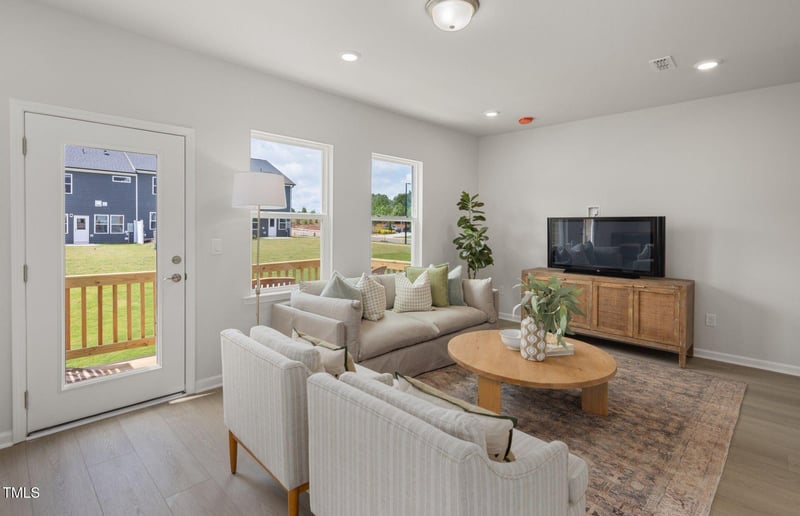1515 Tamarisk Ln, Durham, NC 27703