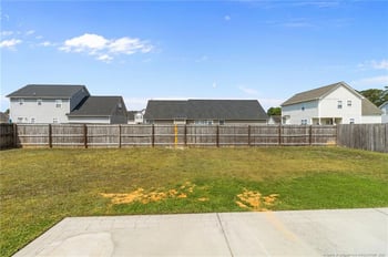1516 Belews Creek Ln, Fayetteville, NC 28312