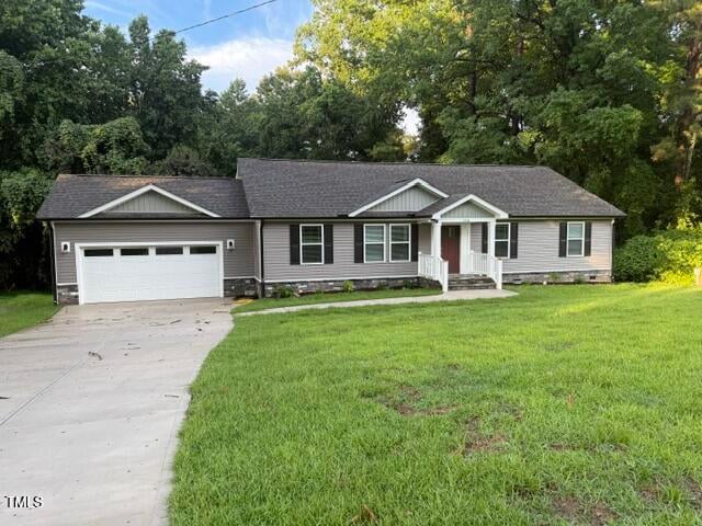 1516 Bragg St, Sanford, NC 27330