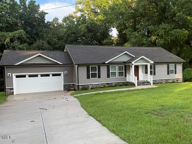 1516 Bragg St, Sanford, NC 27330