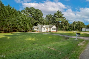 1516 Colston Crossing, Zebulon, NC 27597