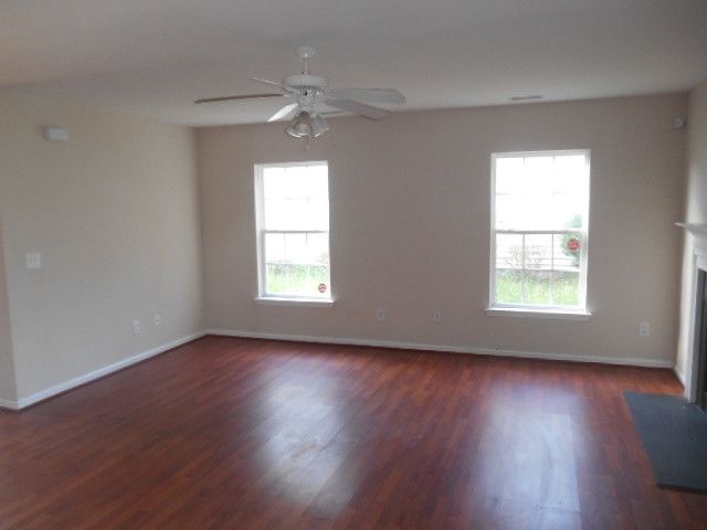 1516 Cricket Ridge Dr, Raleigh, NC 27610