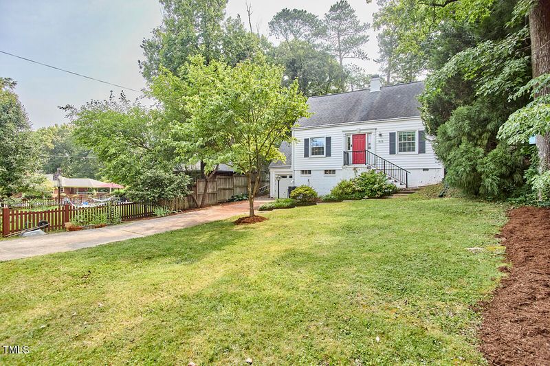 1516 Edgevale Rd, Durham, NC 27701