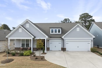 1516 Gatekeeper Ln, Fuquay Varina, NC 27526