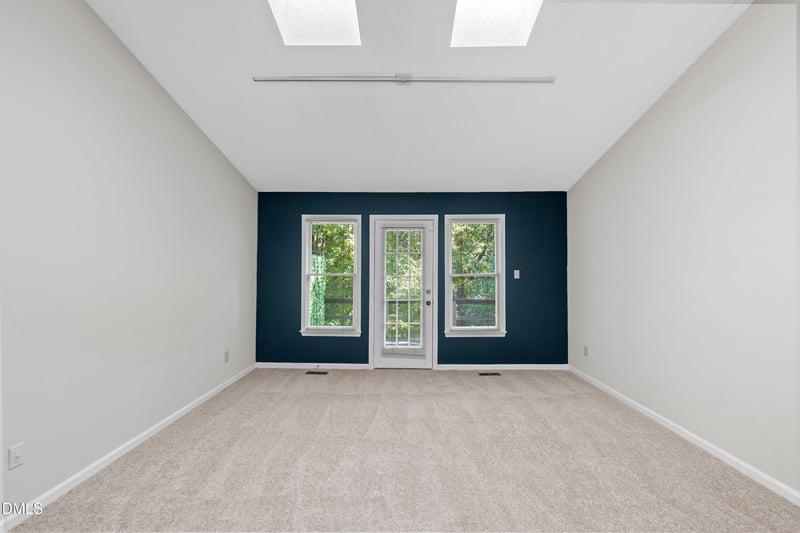 1516 Hemphill Dr, Raleigh, NC 27609