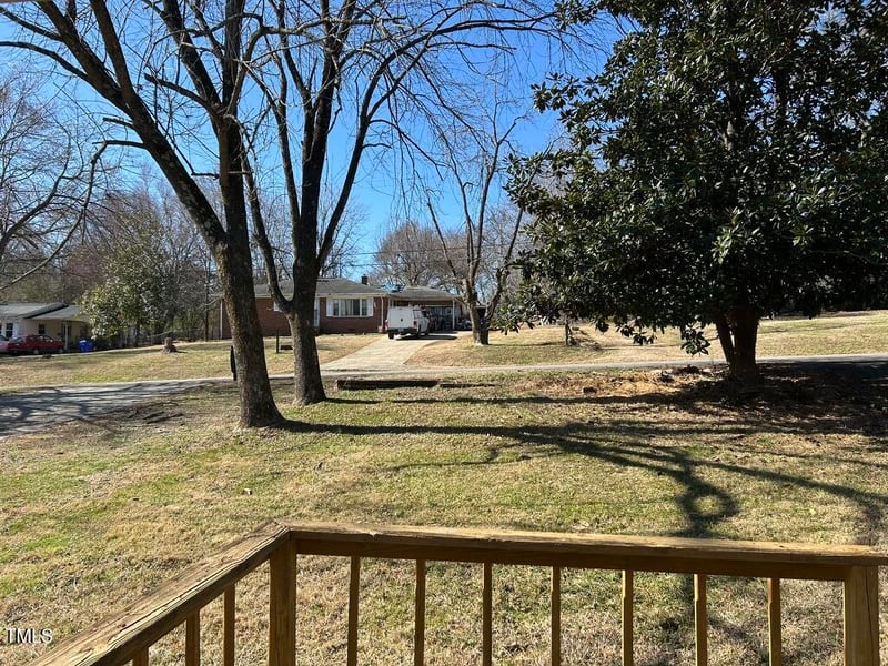 1516 Park Ln, Hillsborough, NC 27278