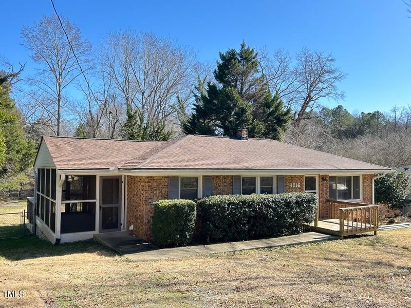 1516 Park Ln, Hillsborough, NC 27278