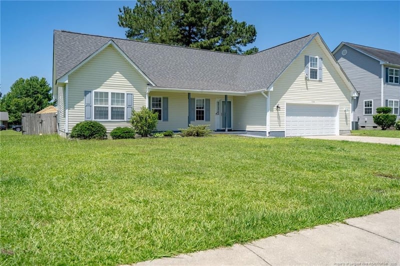1516 Royal Springs St, Fayetteville, NC 28312