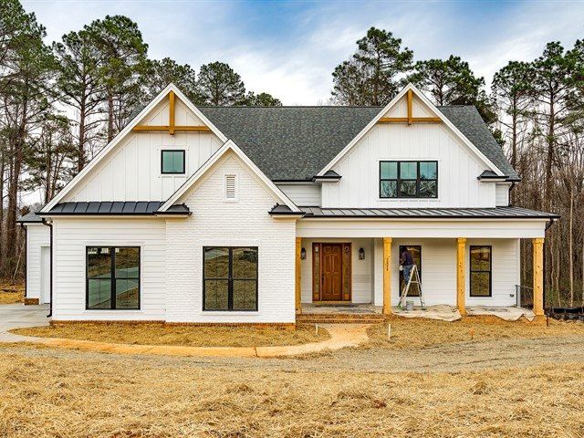 1517 Kirkby Ln, Raleigh, NC 27614
