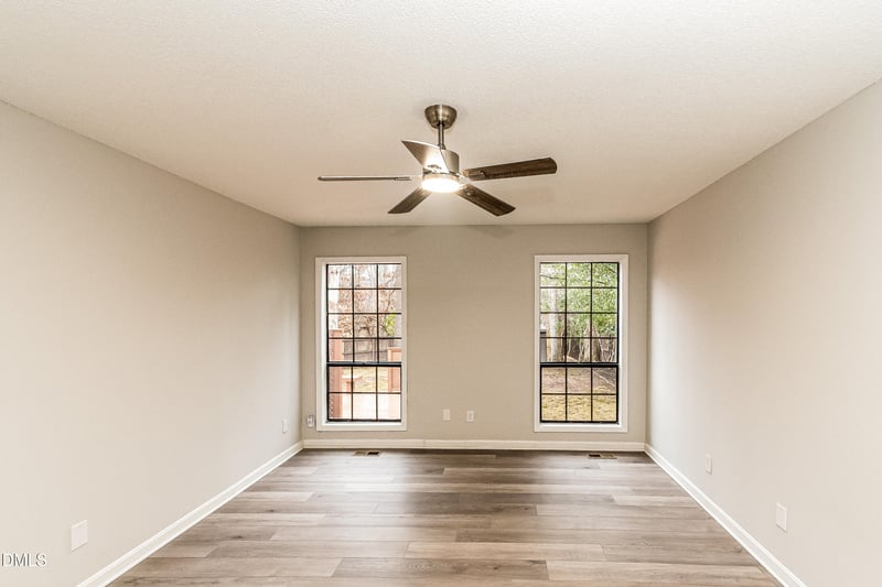 1517 Laughridge Dr, Cary, NC 27511