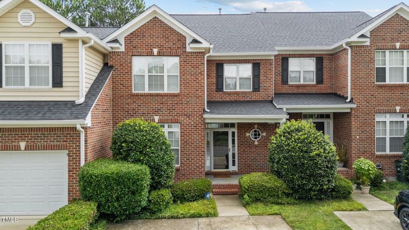 1517 Poets Glade Dr, Apex, NC 27523