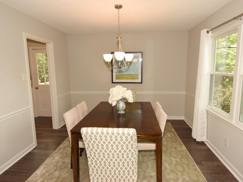 1517 Shelley Rd, Raleigh, NC 27612