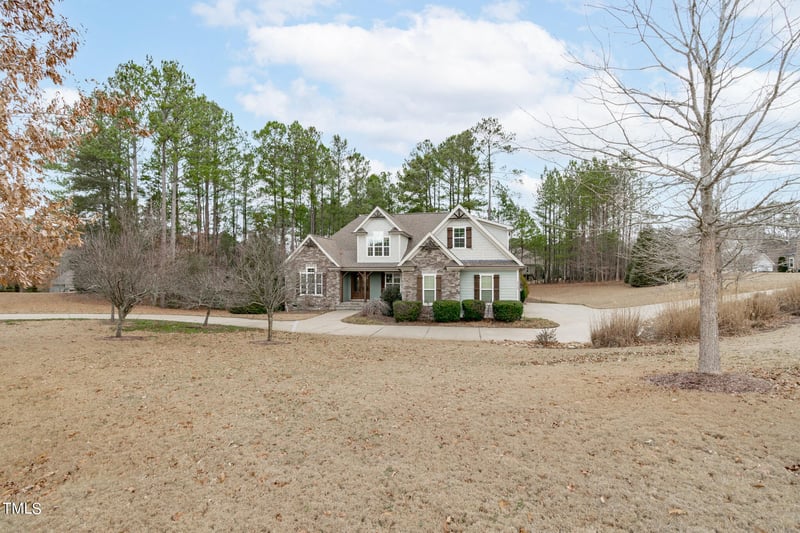 1517 Sterling Lake Dr, Wake Forest, NC 27587