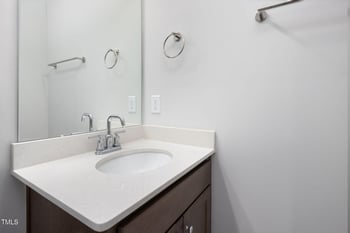 1517 Tamarisk Ln, Durham, NC 27703