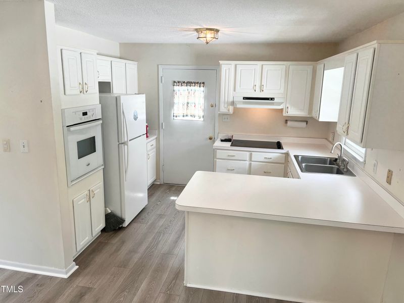 1517 Westchester Rd, Raleigh, NC 27610