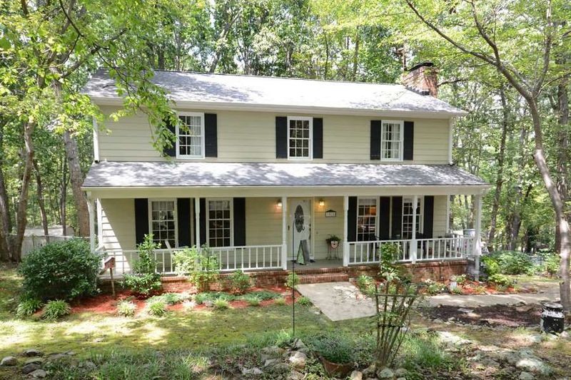 1518 Bramble Dr, Durham, NC 27712