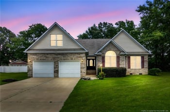 1519 Deanscroft Pl, Fayetteville, NC 28314