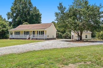 1519 Indian Camp Rd, Clayton, NC 27520