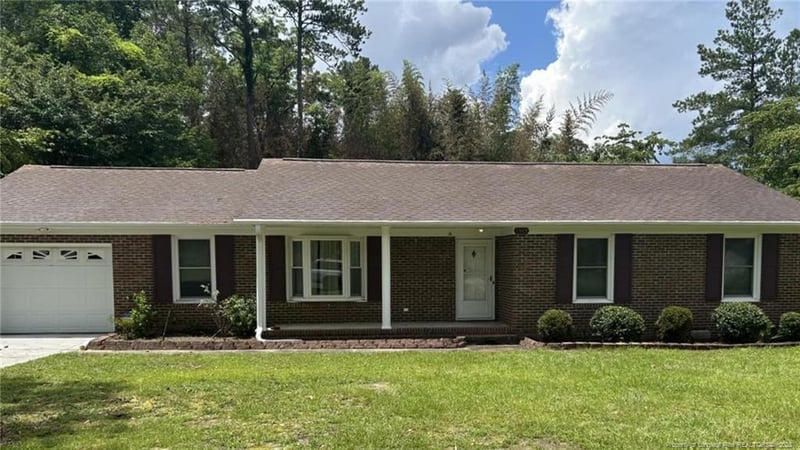 1519 Palmer Dr, Fayetteville, NC 28303