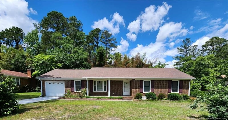 1519 Palmer Dr, Fayetteville, NC 28303