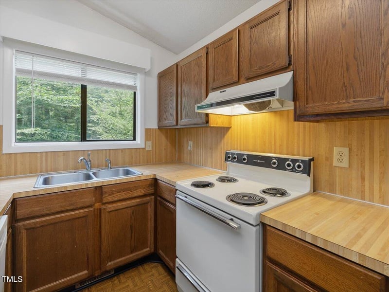 152 A-B Cedar Ter, Chapel Hill, NC 27516