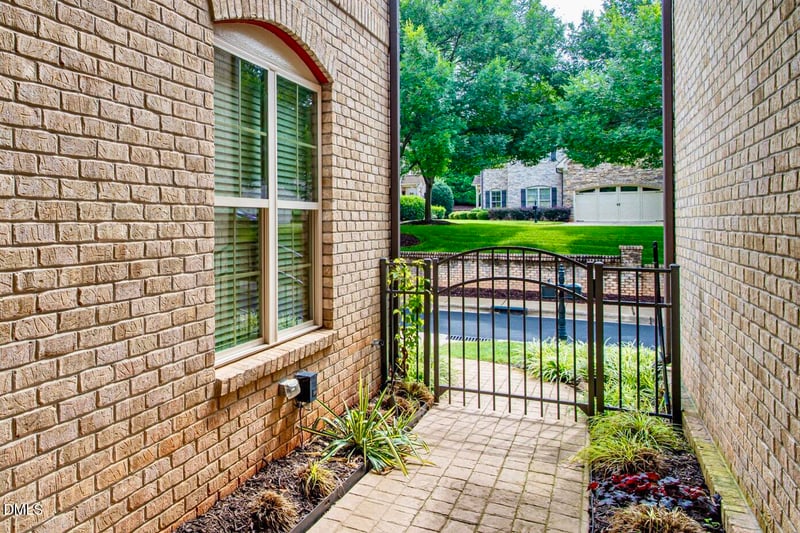 152 Arabella Ct, Cary, NC 27518