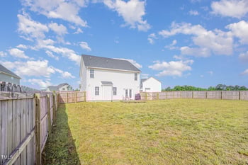 152 Briar Den Ct, Benson, NC 27504