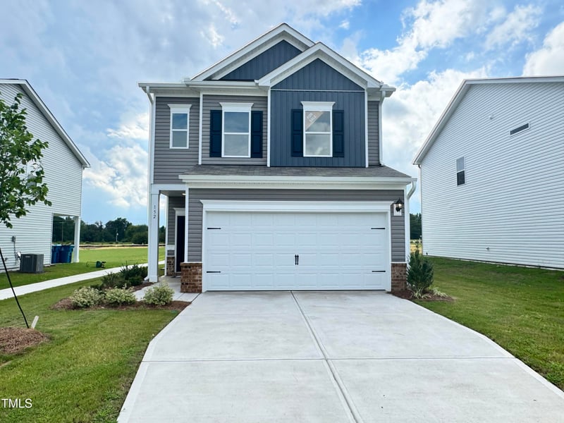 152 Bruce Dr, Dunn, NC 28334