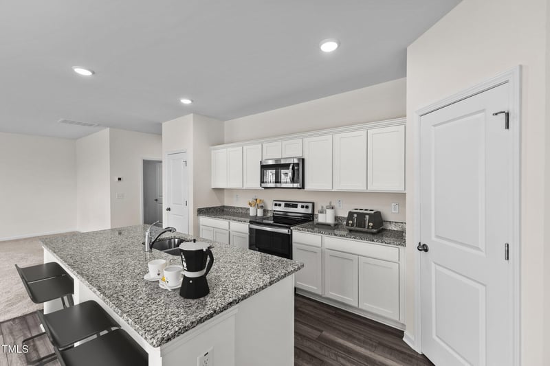 152 Gladstone Loop, Clayton, NC 27520