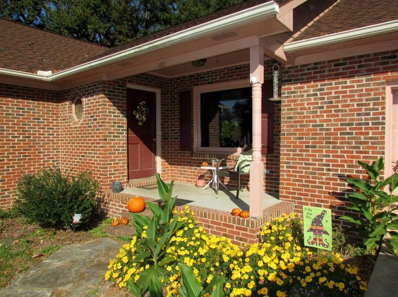152 Granite Dr, Roxboro, NC 27574