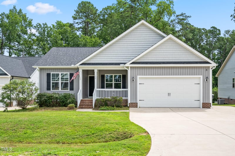 152 Poplar Dr, Clayton, NC 27520